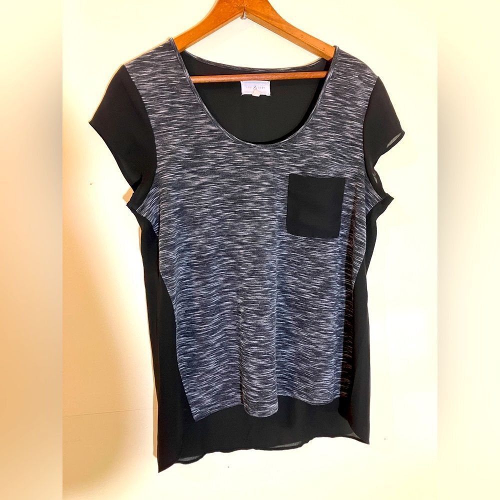 Lou & Grey short sleeve, gray/ black, sheer back, size XS, excellent condition